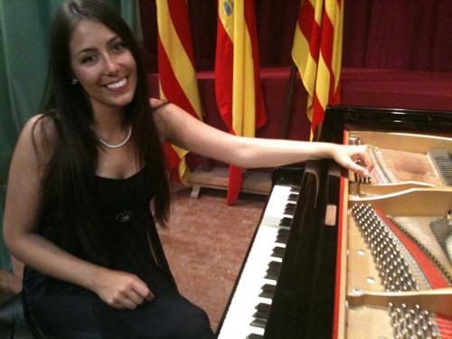 4-Ganadores-2010-Renata-Benvegnu